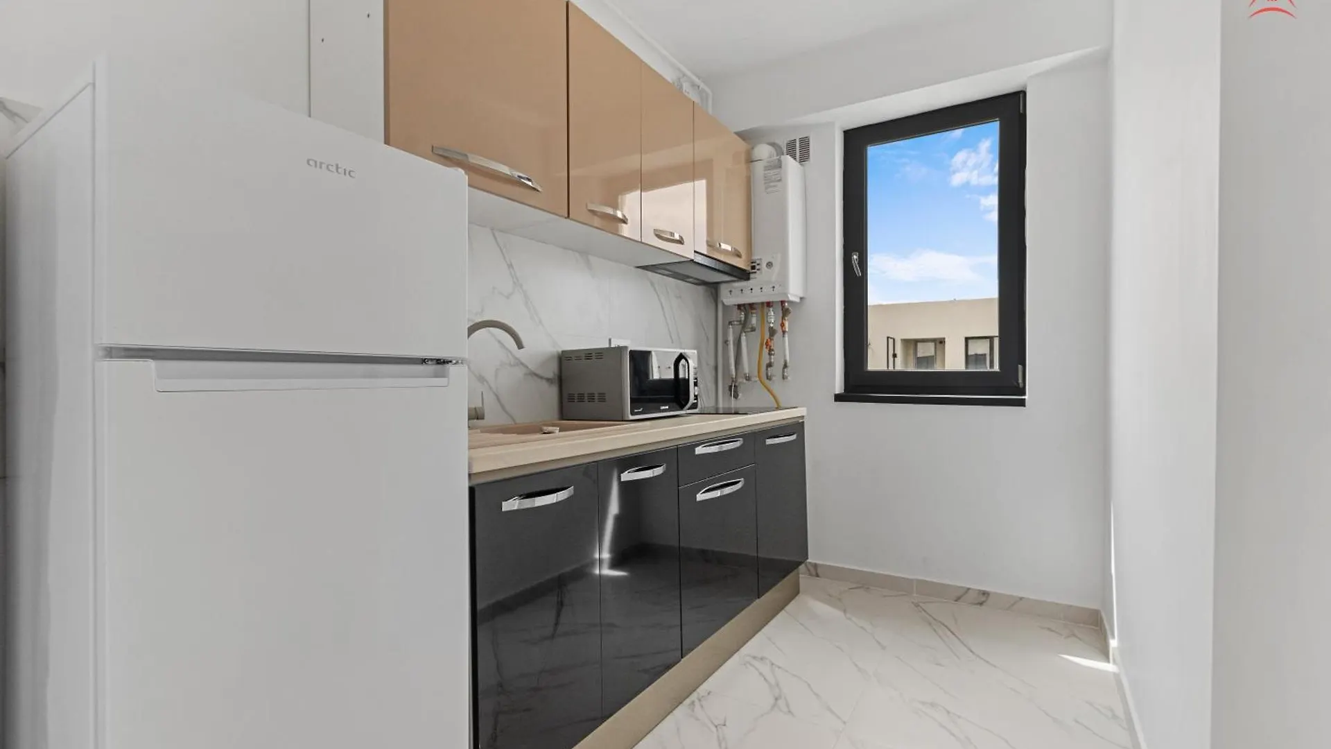 公寓 Sky View Apartament Private Underground Parking 布加勒斯特