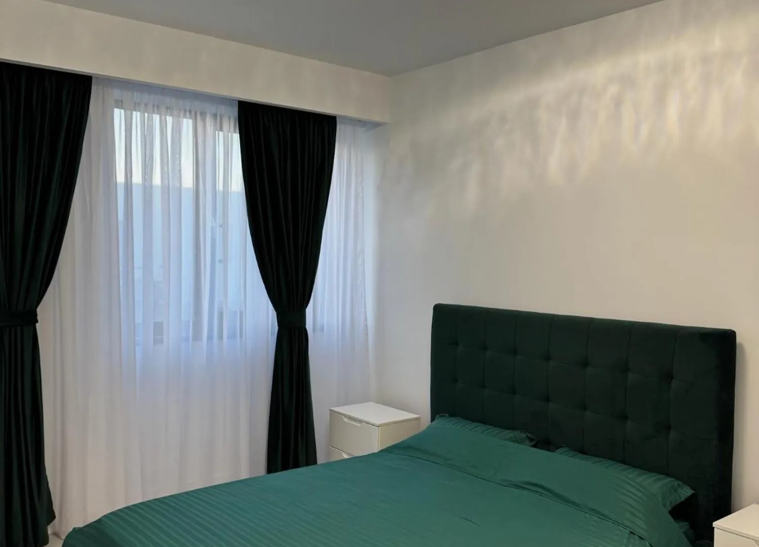 Sky View Apartament Private Underground Parking Bucharest Apartment