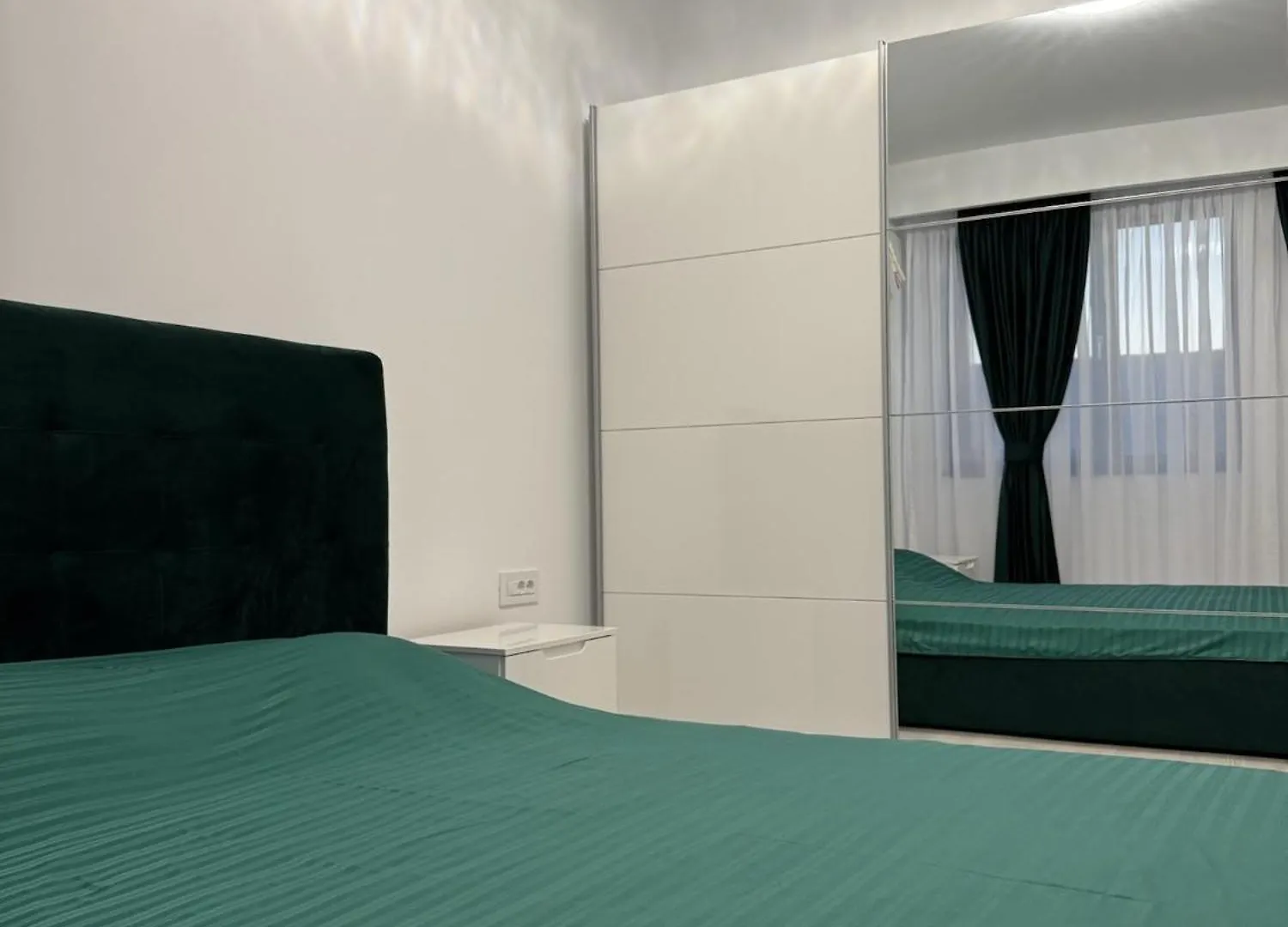 Sky View Apartament Private Underground Parking Bucharest