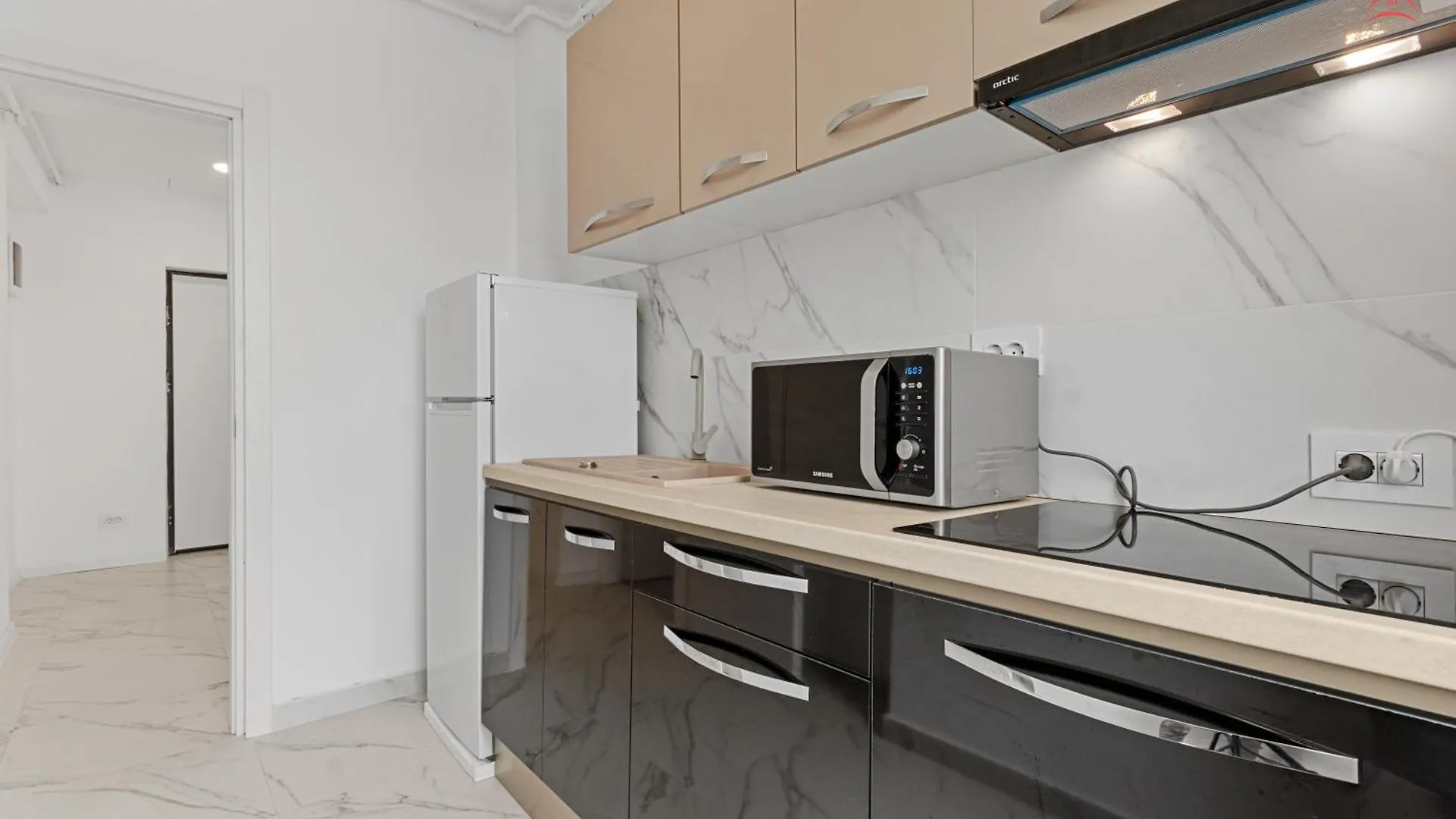 Sky View Apartament Private Underground Parking Bucharest Romania