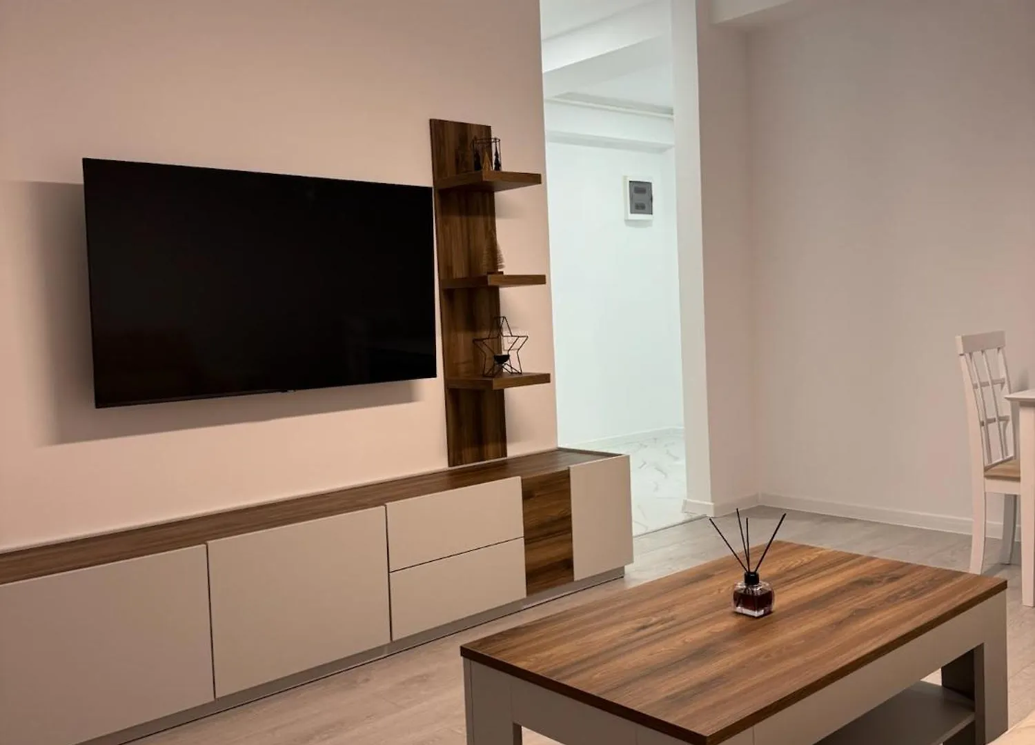 Sky View Apartament Private Underground Parking Bucharest
