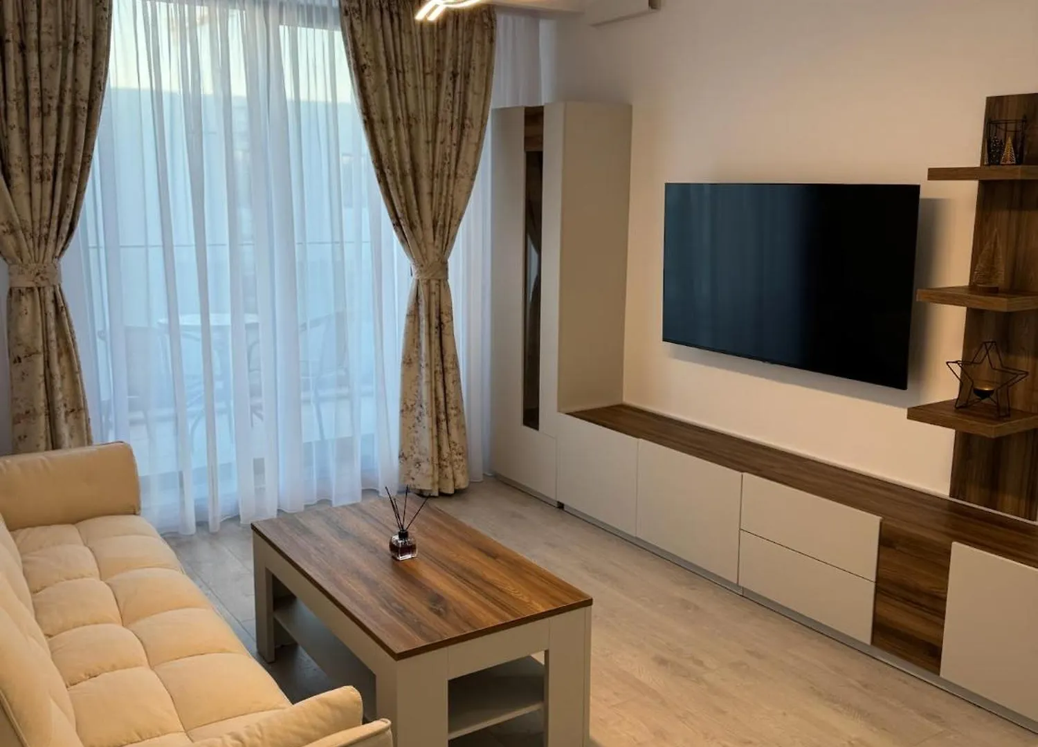 Sky View Apartament Private Underground Parking Bucharest 0*,