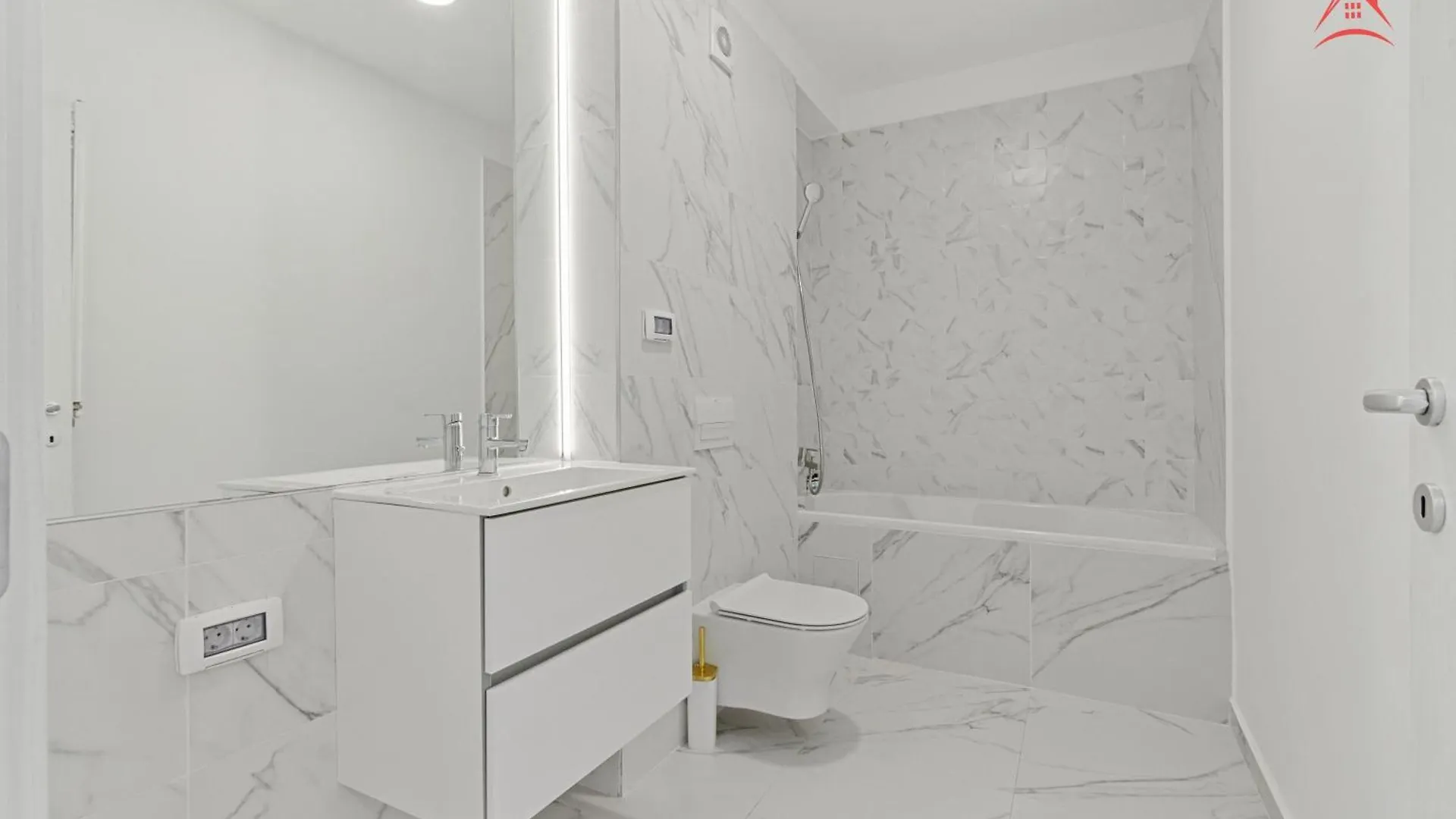 Sky View Apartament Private Underground Parking Bucharest Apartment